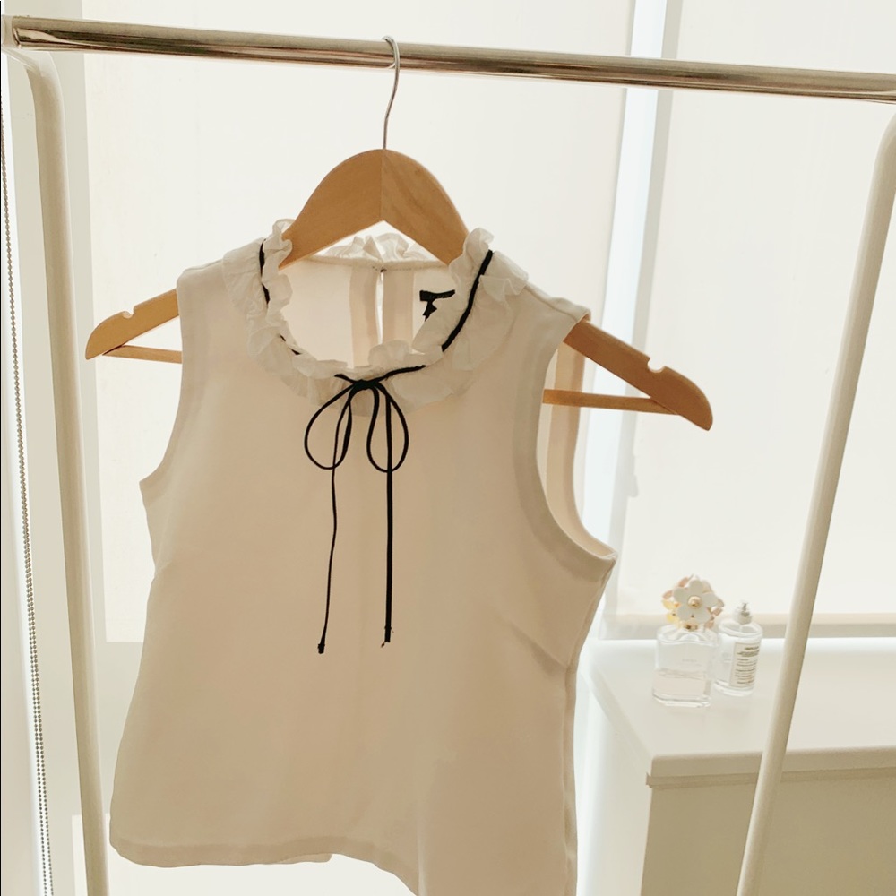 Moving Sale JCrew tank top with bow tie XXS